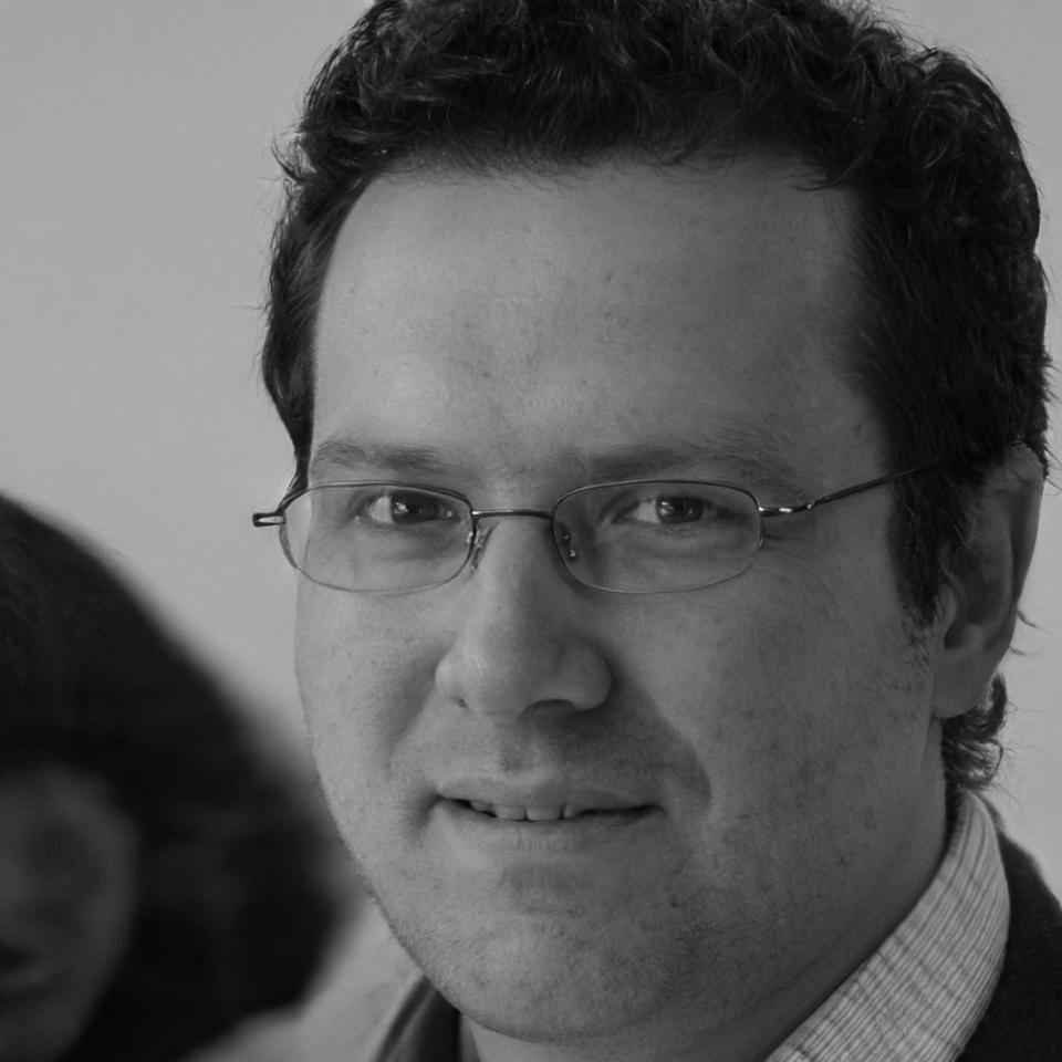 Prof. Antonio López, mentor en relaciones interpersonales